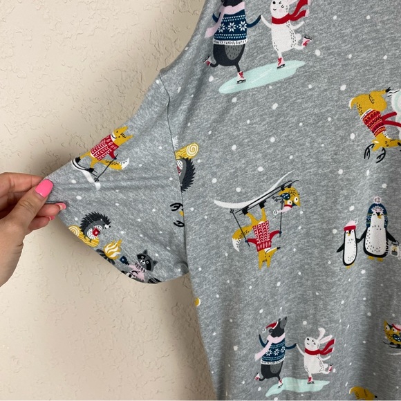 Secret Treasures holiday pattern nightgown - Picture 3 of 4